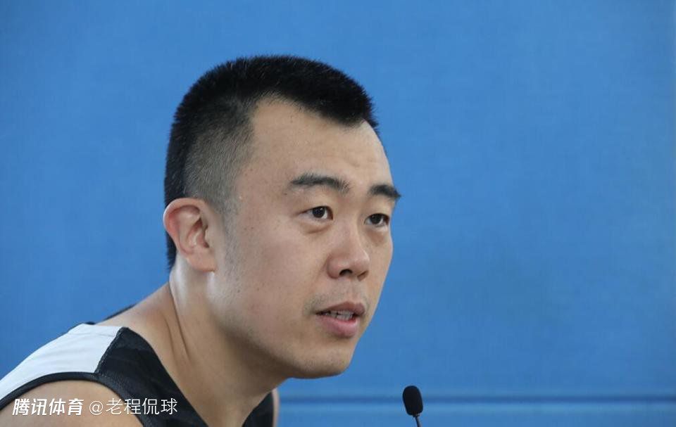 他对此完全没有丝毫问题，因为他理解这个角色的弧度，这是一段特定内心世界的终点。
