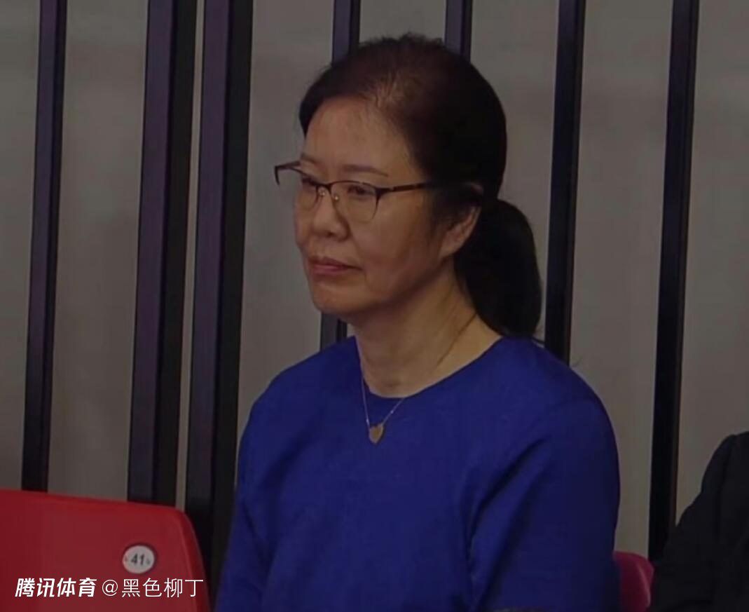 《蜂蜜的针》曝终极预告 袁泉上演除害猎杀法则3453人看过 《阳光女子合唱团》MV上线 A-lin歌唱爱与幸福2103人看过 《天才游戏》曝预告 彭昱畅丁禹兮化身纯恨宿敌2667人看过 《纯真年代的爱情》研讨会 孙千王天辰忆拍摄往3157人看过 新闻首页 电影新闻首页 明星新闻 华语 海外 成龙、梁朝伟、小贝、李栋旭等观战NBA中国赛 日前，25-26赛季NBA季前赛在中国澳门举行，成龙、梁朝伟 、刘嘉玲、任达华、大卫·贝克汉姆、林书豪、李小鹏、李栋旭、刘宪华、杜华、李汶翰等到场观.Disney+剧集《诉讼女王》（All\'s Fair）在化学之家举行首映礼。