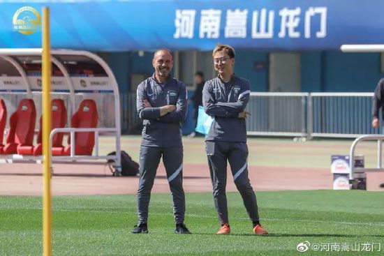 后来，温以凡向桑延坦诚当初违背约定没有跟他考同一所大学的原因。