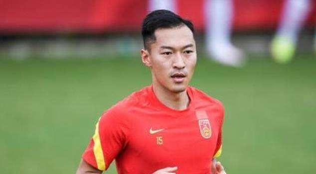 王明珠：九块九就可以看苏超，然后还有大礼包，这样就可以把我们的影院经济带动起来。