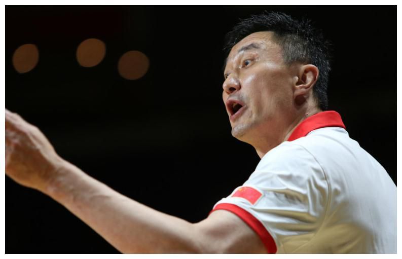格伦·克洛斯、莎拉·保罗森、泰亚娜·泰勒、金·卡戴珊、妮... 法鲨归来！