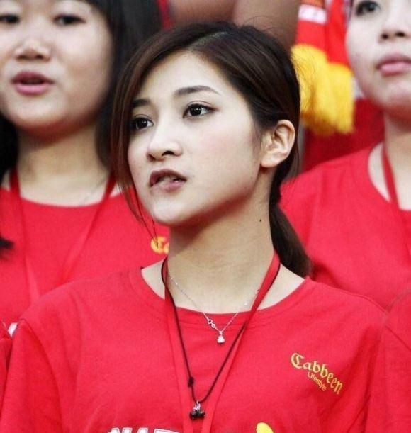格伦·克洛斯、莎拉·保罗森、泰亚娜·泰勒、金·卡戴珊、妮... 法鲨归来！