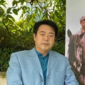 放映结束后，吴君如也通过线上连线方式亮相“映后见面会”，作为主创代表与到场观众分享《妈妈的神奇小子》是如何 《妈妈的神奇小子》曝新预告 吴君如携子冲奥夺金 2021-08-11 由吴君如监制，尹志文编剧并执导，吴君如、张继聪、梁仲恒、冯皓扬领衔主演，卢海鹏、钱小豪、胡子彤、麦沛东、杨伟伦、钟雪莹、蔡天诺主演的电影《妈妈的神奇小子》将于8月21日、8月22日、8月28日、8月 《妈妈的神奇小子》曝主题曲 苏家母子夺冠之路 2021-09-02 改编自残奥会冠军苏桦伟真人真事，由吴君如监制，尹志文编剧并执导，吴君如、张继聪、梁仲恒、冯皓扬领衔主演，卢海鹏、钱小豪、胡子彤、麦沛东、杨伟伦、钟雪莹、蔡天诺主演的电影《妈妈的神奇小子》已开启预售 《妈妈的神奇小子》香港定档 吴君如演绎励志母亲 2021-05-10 日前，由吴君如监制并主演，尹志文担任导演及编剧的电影《妈妈的神奇小子》定档今年8月在香港上映，同时发布全新海报。