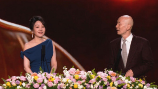 “踏雪寻熊”“一掌乾坤”“力拔山河”“富贵象拔”“齐天大圣会虎鲨”“金睛火脑”……影像魅力难以言喻，词已穷必须亲观。